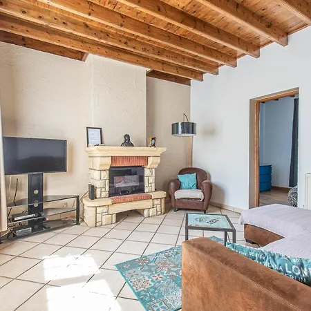 Holiday home Entre Terre Et